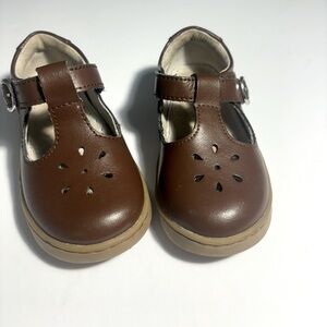 L’AMOUR |L’AMOUR Chelsea T-Strap Mary Jane Shoes. Toddler size 7
